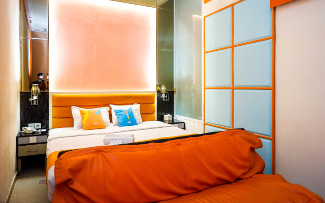 Sans Hotel International Surabaya