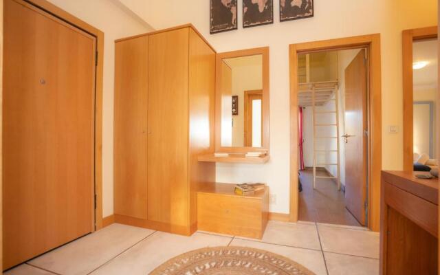 Marginal Oceanica Apartment