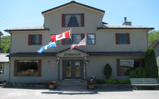Hotel & Condos Mont Blanc
