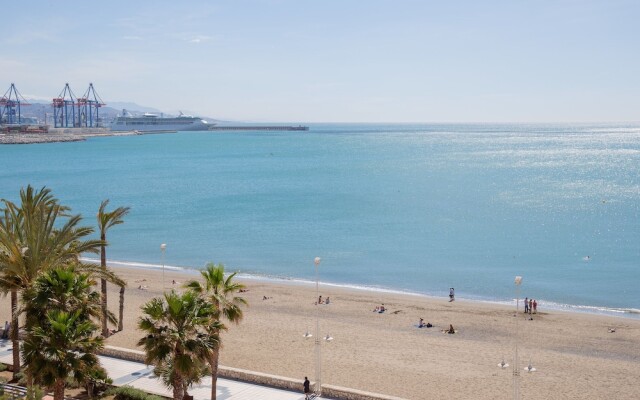 Seafront Malaga Central Apartment