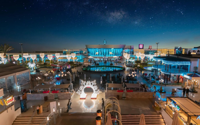 Royal Savoy Hotel & Villas