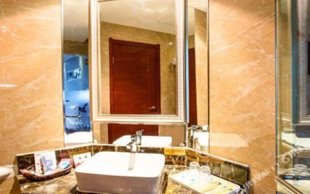 Yining Development Zone Licheng Ruixuan Hotel (Yining Airport)