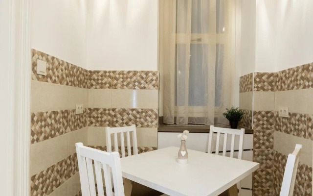 City Center Grand Luxury w 2BR/2BT