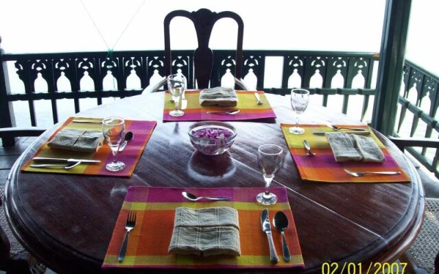 Maduganga Villa Amazing Island Resort