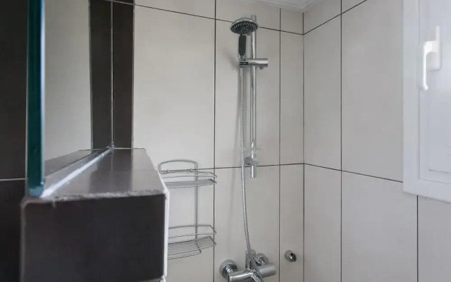 UPSTREET Modernized & Spacious 2BD Apartment in Chalandri