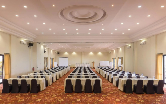 Jambuluwuk  Convention Hall & Resort Batu