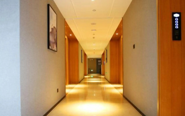 Huanpeng Holiday Hotel