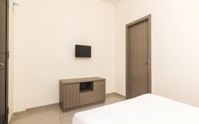 OYO Life 2735 Graha Nirwana