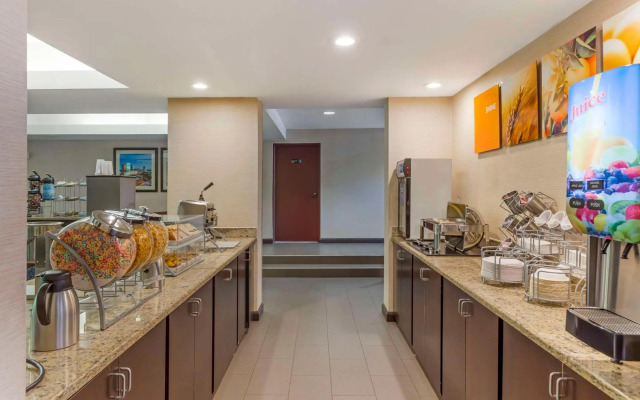 Comfort Suites Regency Park