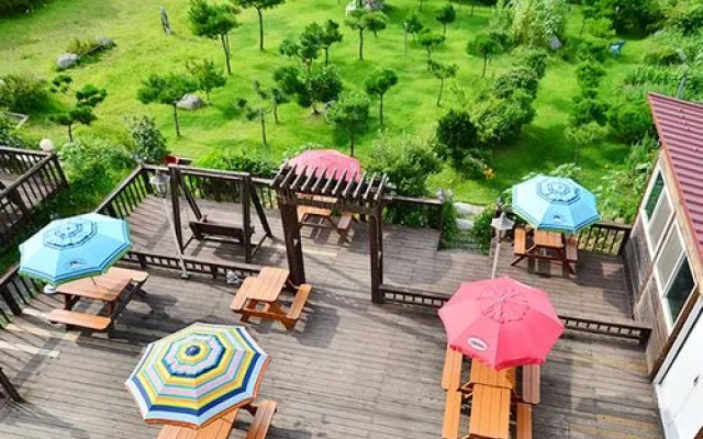 Namisum Lake Pension