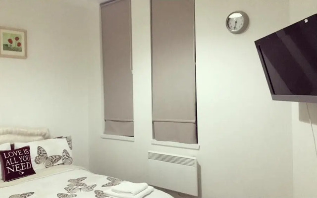 Heart Of Aberdeen City Centre 3 Bedrooms Apartment