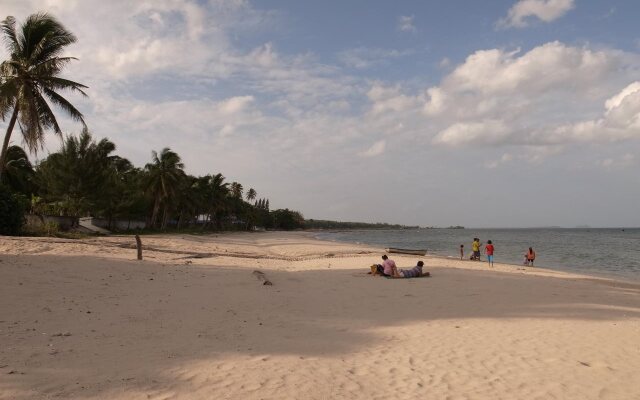 Saphli Villa Beach Resort
