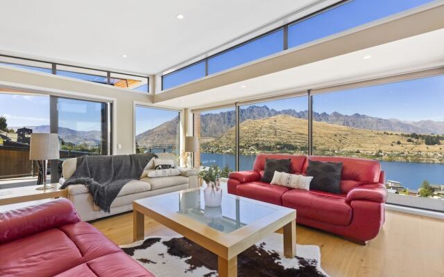 Villa on Saint Marks