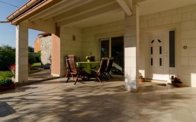 Apartment Zoranica I