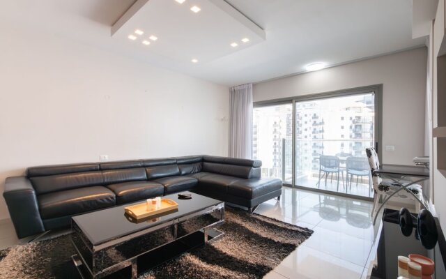Luxury Tower parking Shopping Mall 2BR