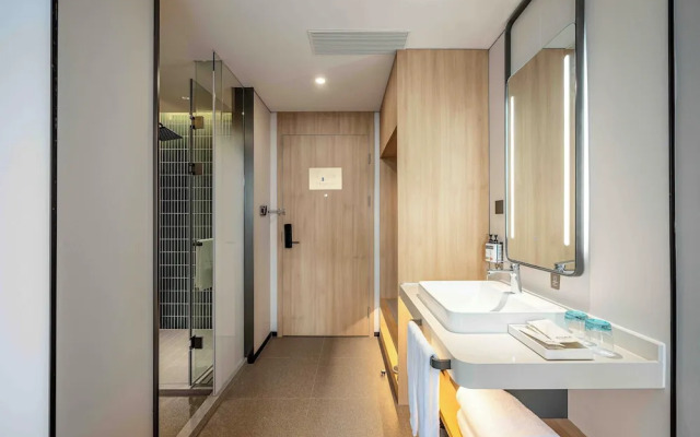 Holiday Inn Express Shanghai PVG Zhuqiao By Ihg