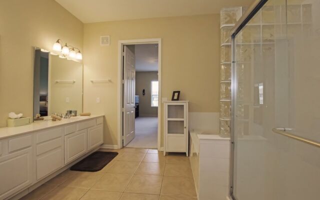 3BD 2BA Condo Sleeps 8 Gold RVC30683 Bedroom RHOF