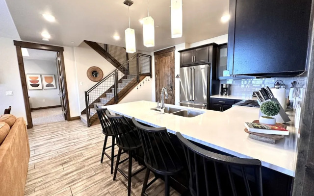 Blackstone Overlook 312 2 Bedroom Condo