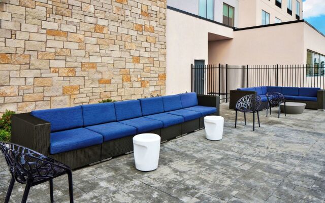 TRU by Hilton Terrell