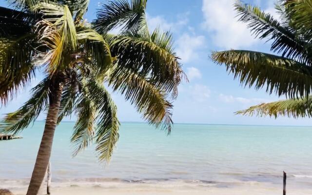 Calmed Beach Front Unit, AC, Wifi