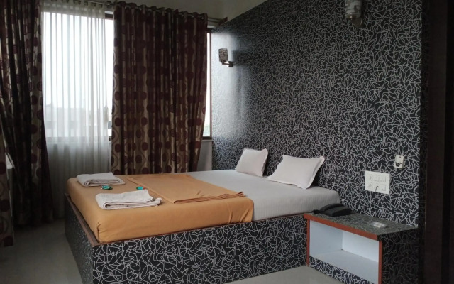 Hotel Malhar Palace