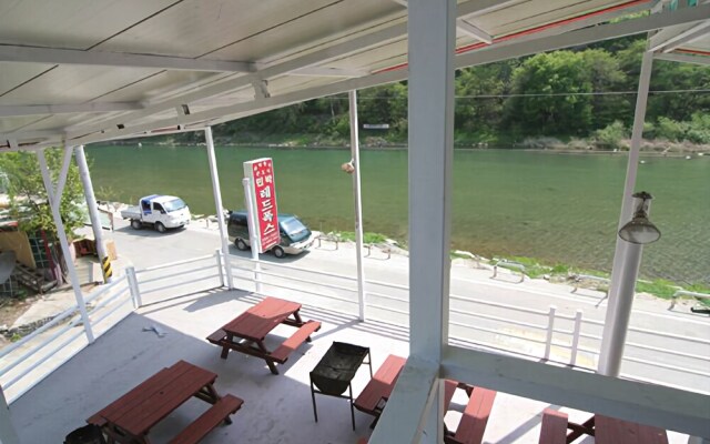 Cheongpyeong Redfox Pension