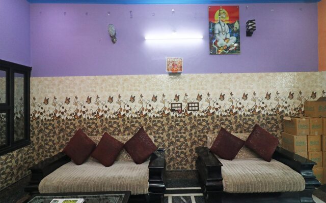 Tr Hotel By OYO Rooms