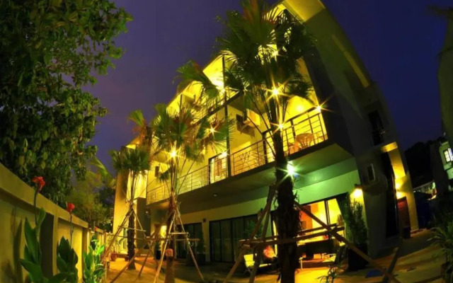 Phi Phi Tonsai Place