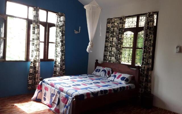 Akogo House - Hostel and Backpackers