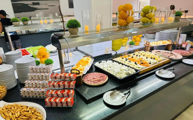 Hotel Bahia Serena