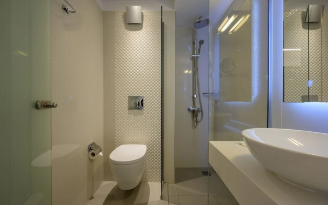 Mythos Suites Hotel