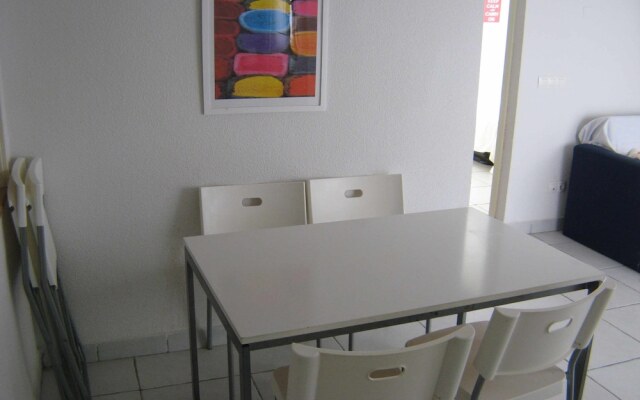 Venavera H21a - 2 Dorm / 1bath Walk to Beach