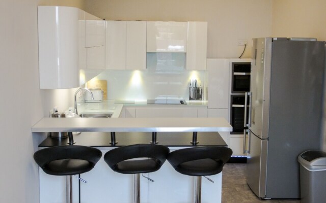 Silver Lining - Meadows Apartments