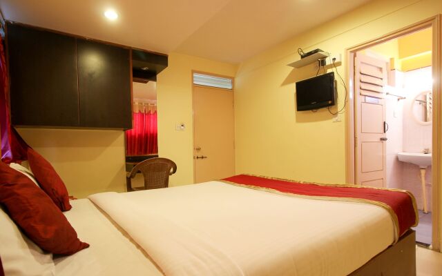 OYO 5590 Ujwal Residency