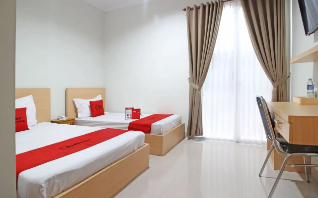 RedDoorz near AMIKOM Yogyakarta