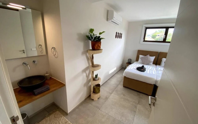 Impeccable 2-bed Apartment in Willemstad