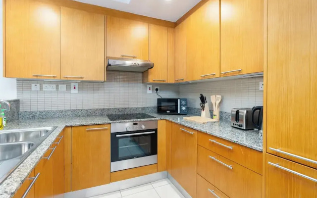 Spacious Studio in Bay Square by Bespoke
