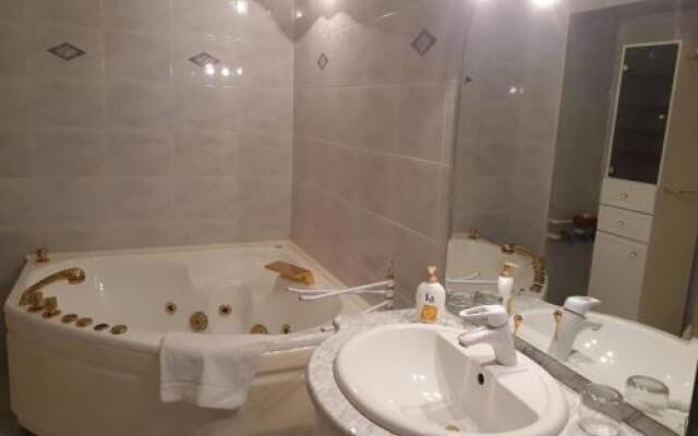 Piac Utcai Apartman 2