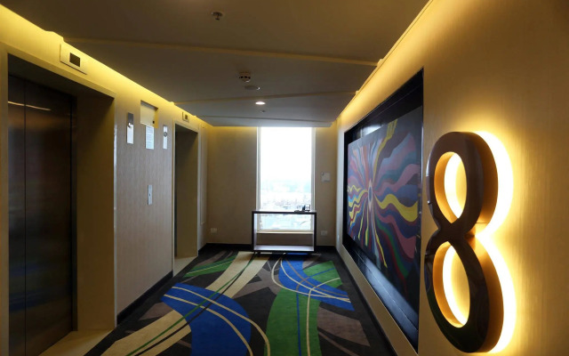 Holiday Inn Express Chennai Old Mahabalipuram Road