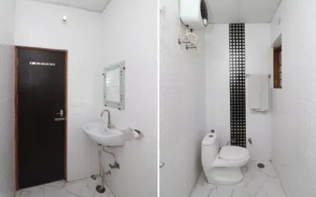 Gold Star Suits By OYO Rooms