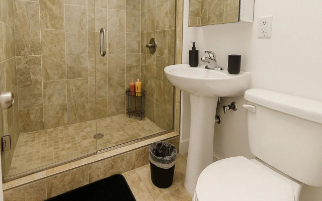 2BR Living - Halsted rep