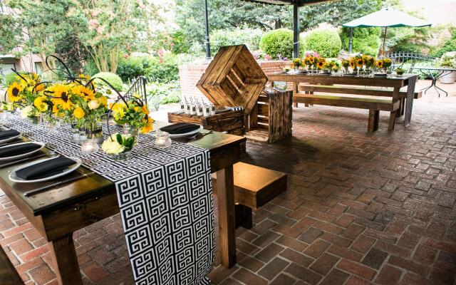 DoubleTree by Hilton Asheville - Biltmore