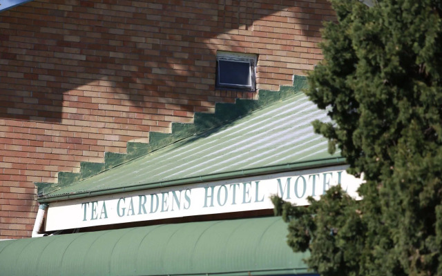 Tea Gardens Hotel