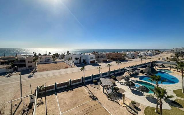 Poolside Family Retreat 2BR Condo