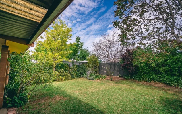 Treasure on Bagot-Free Wifi/Netflix-Close to CBD