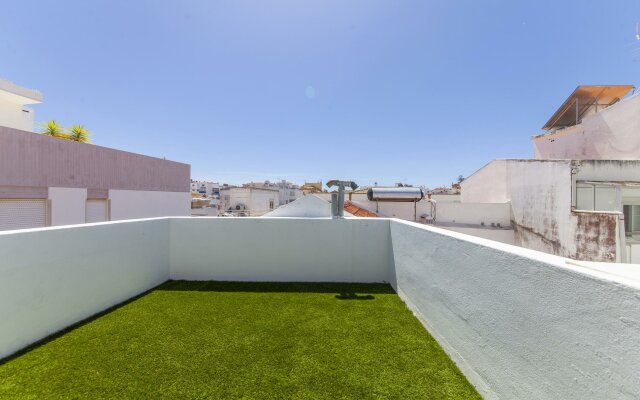 B48 - Olive Tree Street 2 Bed Apartement