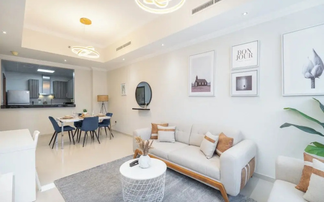 Heaven Crest Vacation Homes Downtown - Studio, 1, & 3 Bedroom Suites 2 minute walk to Dubai Mall and Burj Khalifa
