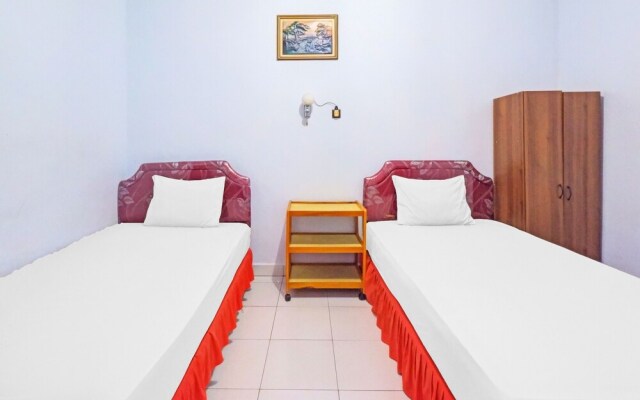 Hotel O Wisma Arwini Syariah Near Benteng Balangnipa