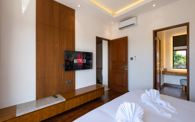Taman Seminyak Suites