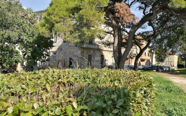 City park Apartments